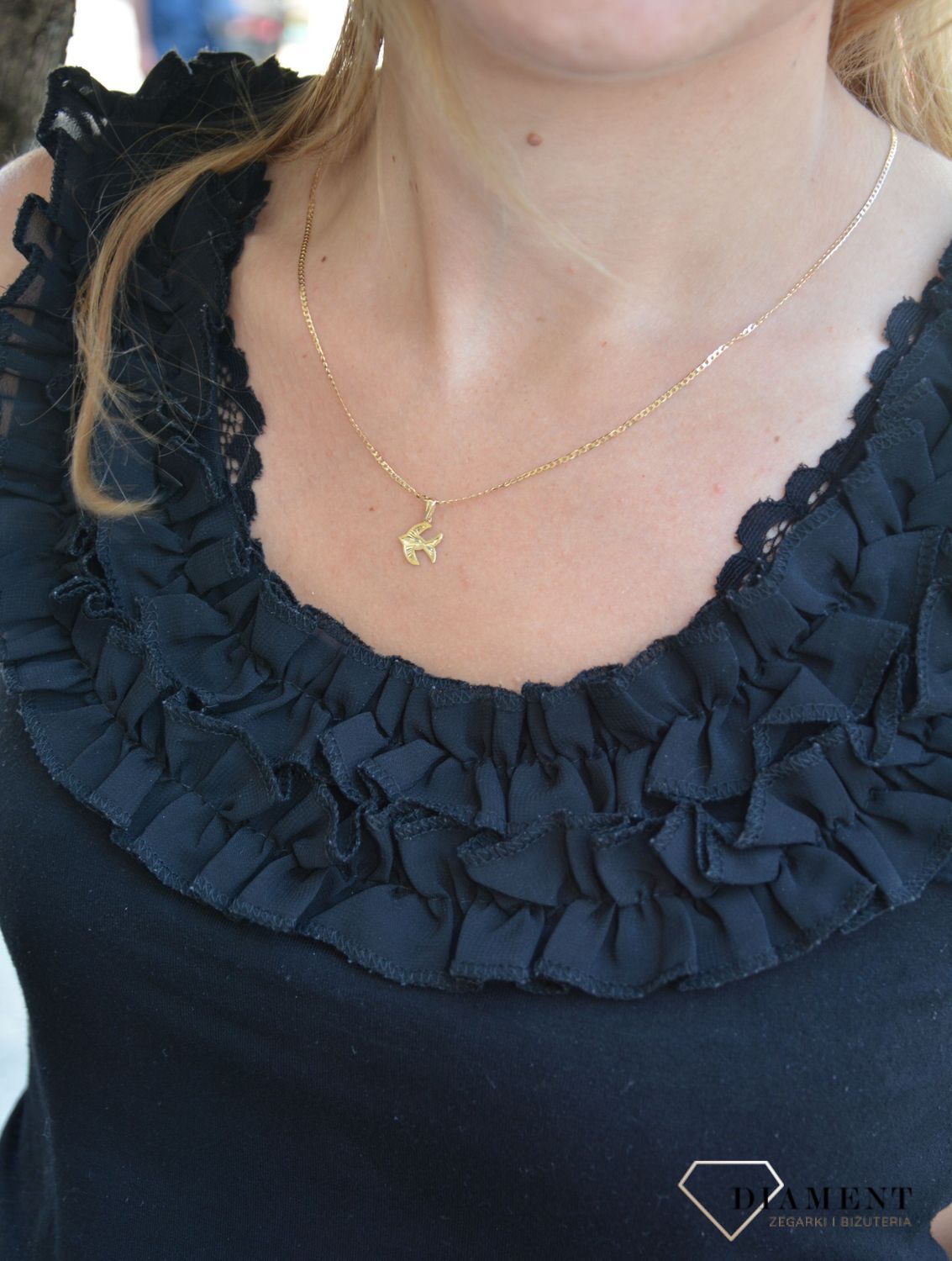 Złoty łańcuszek damski 585 drobna pancerka 1102-040 585 (1).jpg